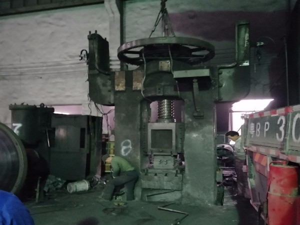 大型壓力機拆卸搬運安裝